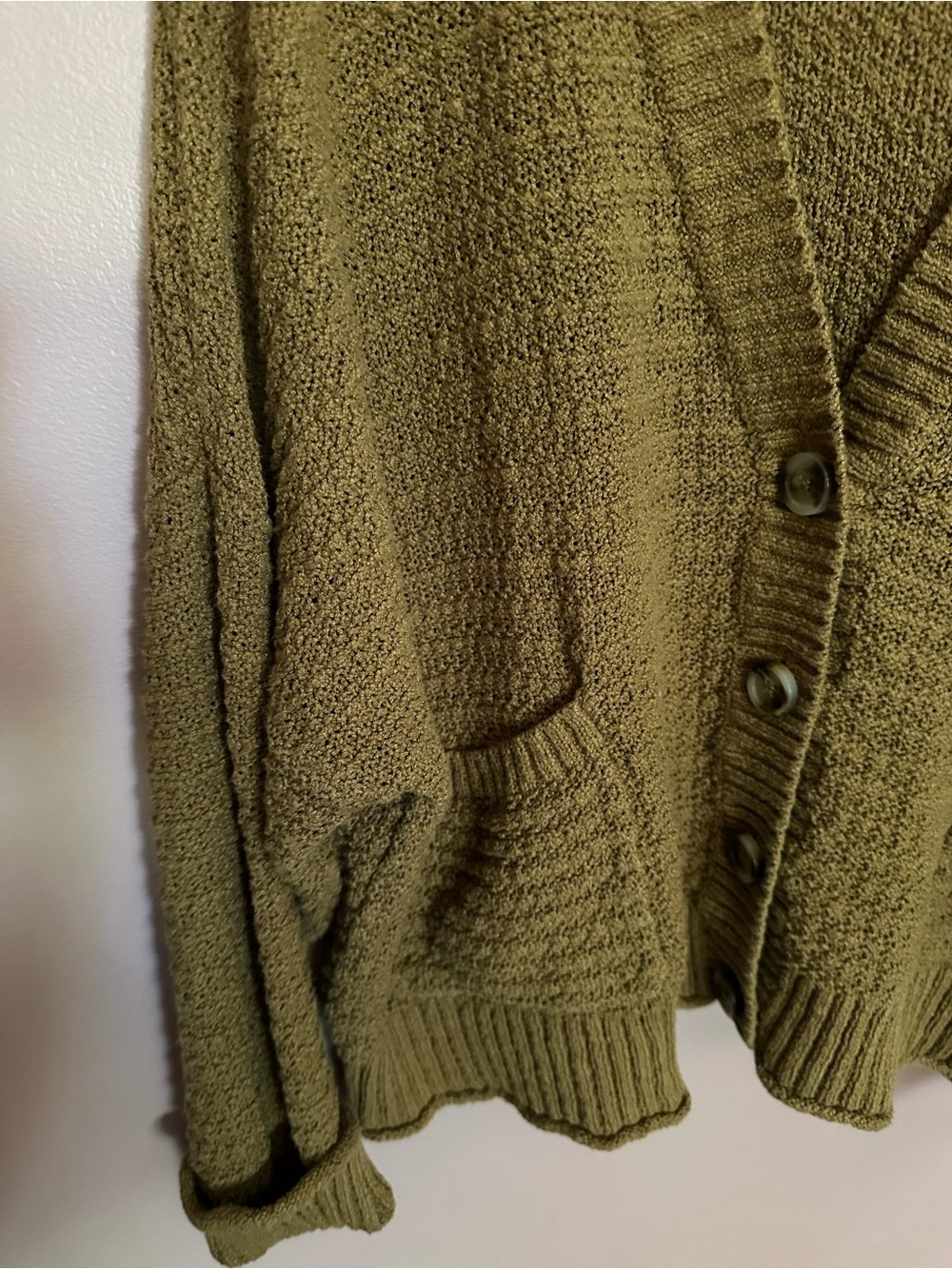 Madewell Textured Knit Cropped V-Neck Cardigan - Picture 2 of 5
